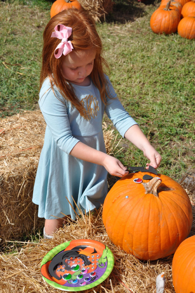 4 Steps for Hosting a Pumpkin Decorating Party by Happy Family Blog