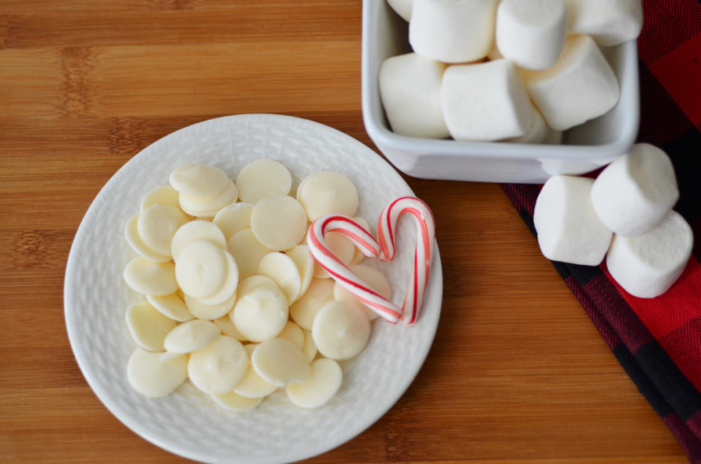Candy Cane Marshmallow by Happy Family Blog