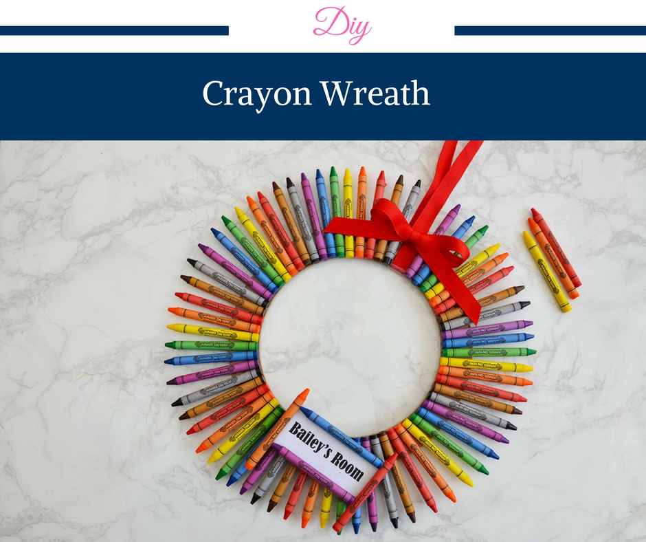 Crayon wreath, Crayon wreath for teacher, how to make a crayon wreath, Crayon wreath for teachers, how to make a crayons crayon wreath