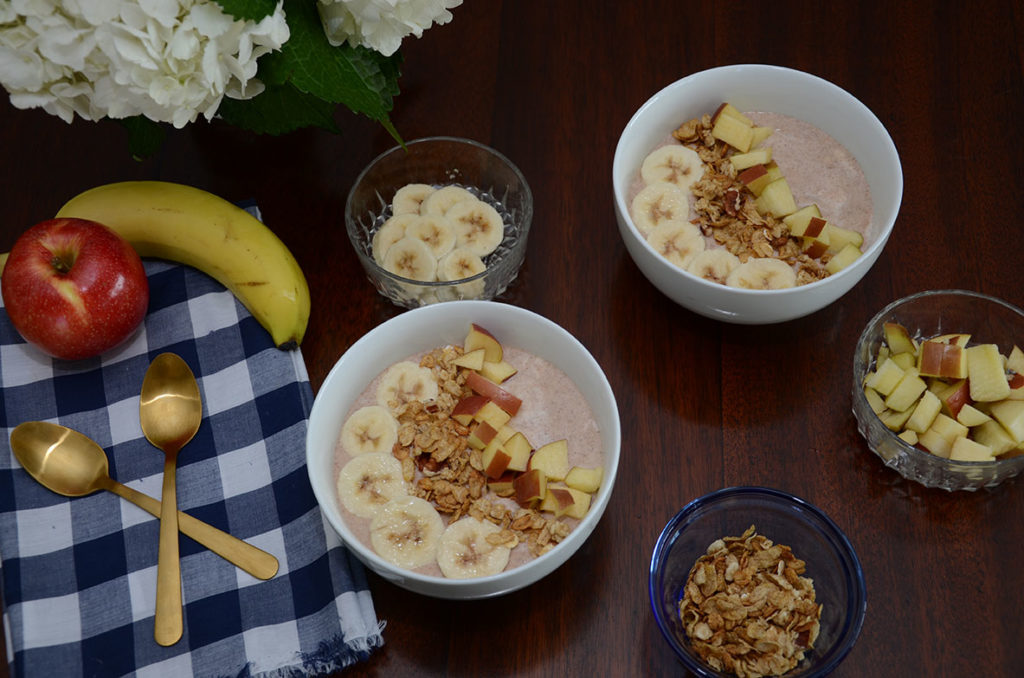 Recipe for Apple Pie Smoothie Bowl by Happy Family Blog